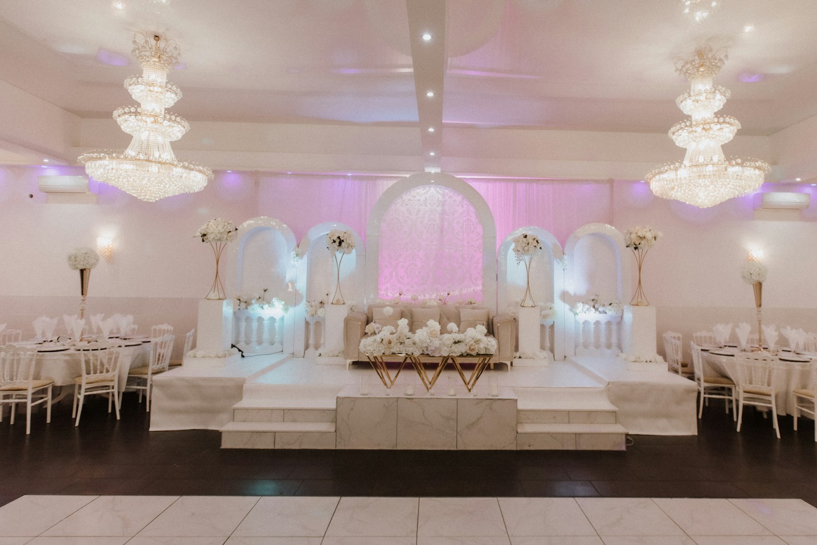Stage and chandelier lighting in the hall