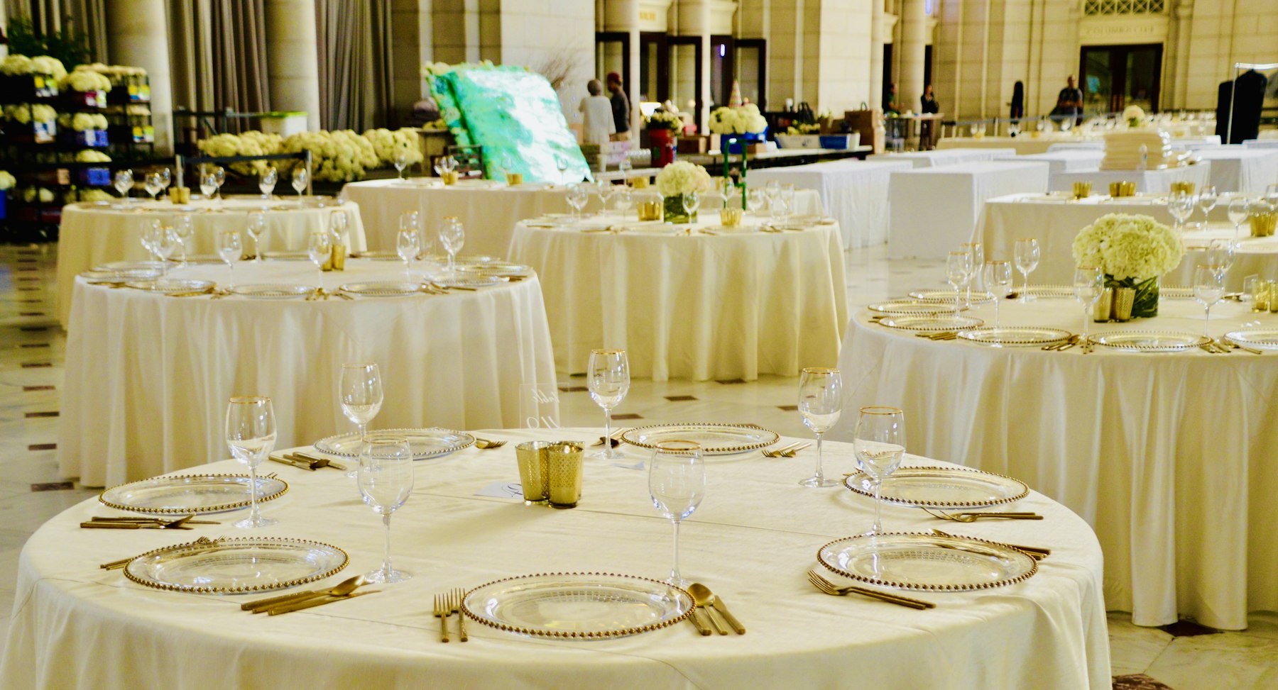 Formal table setting